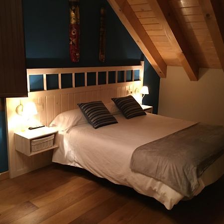 Hostal Otsoa Escároz Екстериор снимка