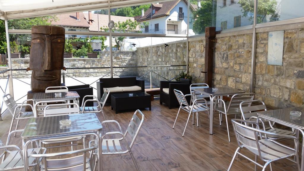 Hostal Otsoa Escároz Екстериор снимка