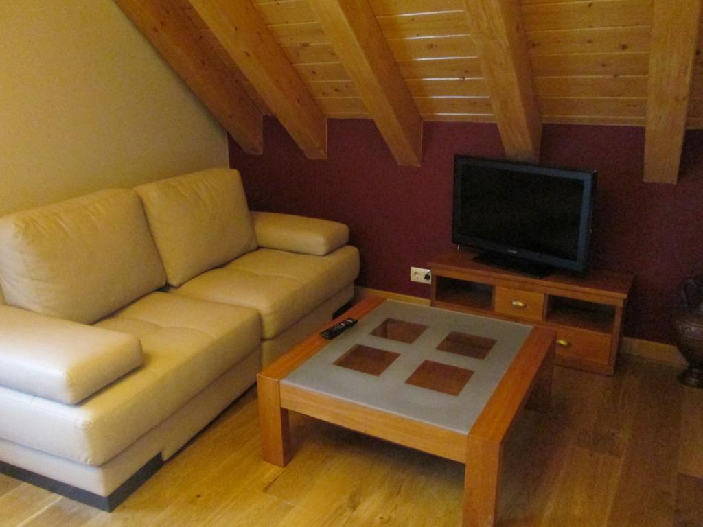 Hostal Otsoa Escároz Екстериор снимка